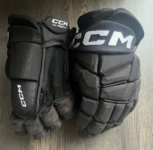 CCM HGPFT8SP JetSpeed FT8 Pro Gloves 13” Pro Stock Custom Black Palms