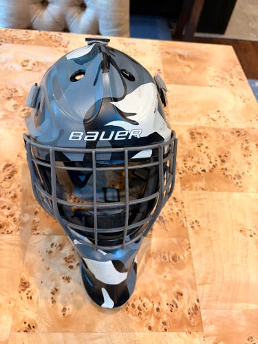 Youth Medium 2012 Bauer Goalie Mask (Used)