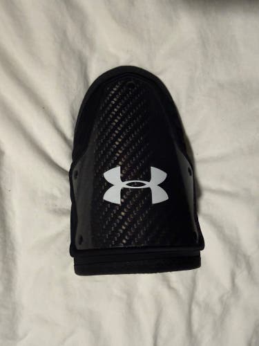 Under Armour Elbow Protection (Used)