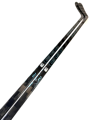 2 pack CCM Vizion 2 Prototype LH 80 Flex Custom P29 - Auston Matthews
