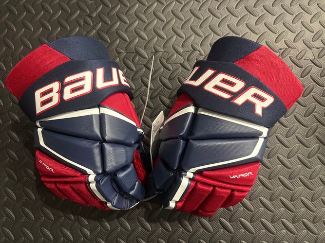 Brand new Bauer Vapor 3X Senior Hockey Gloves-  Canadiens/Capitals colour-14” bonus GIFT