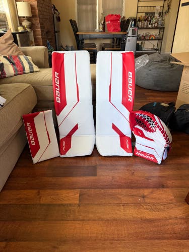 New Bauer Supreme Fuse 33+1 Goalie Full Set