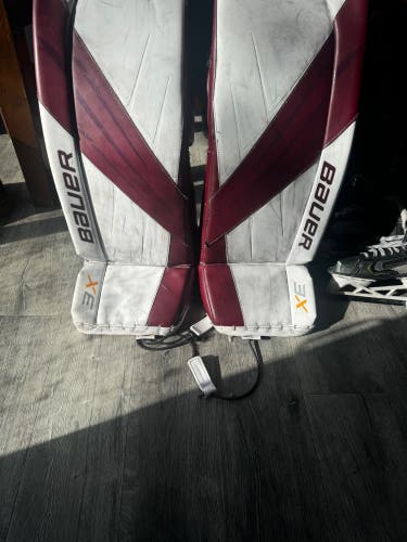 34" 2023 Bauer Vapor 3X Goalie Leg Pads Pro Stock (Used)