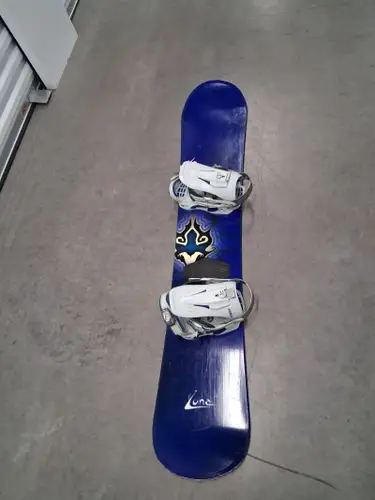 K2 Luna Women's Purple Snowboard 147cm W/ Drake F60 Bindings