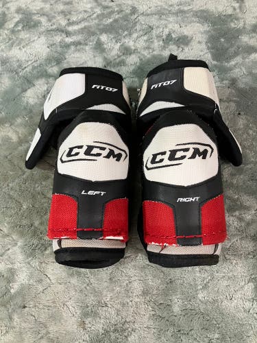 Junior Large CCM u+ 04 Elbow Pads (Used)