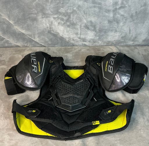 Medium Junior Bauer Supreme 3S Pro Shoulder Pads (Used)