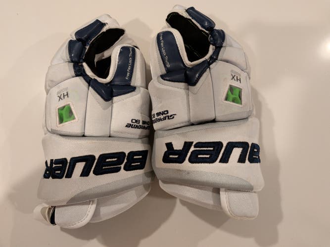 (Lightly used)  Bauer Supreme One80 Gloves 15" White/Navy (Used)