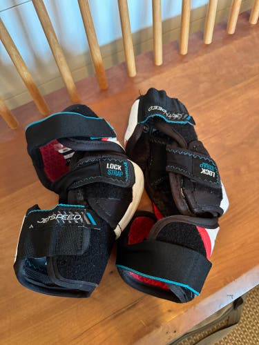 Senior Small CCM JetSpeed FT6 Elbow Pads (Used)