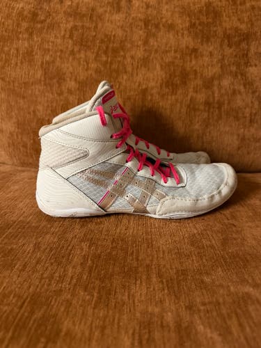 Asics (Used) wrestling shoes men’s size 9