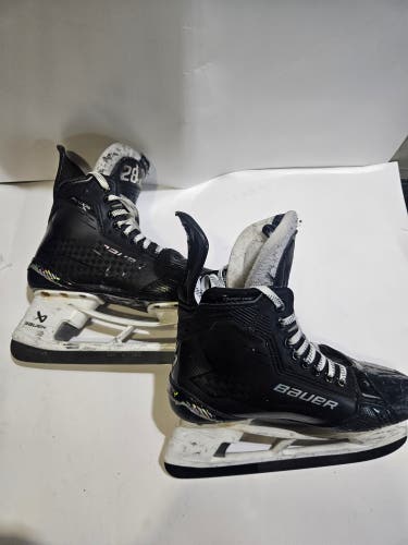 Black/Gray Bauer Supreme Shadow Hockey Skates Regular Width Pro Stock 8 (Used)