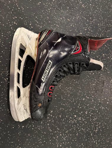 Black 2017 Bauer Vapor 1X Hockey Skates Regular Width Pro Stock 8 (Used)