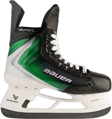 WANT TO BUY: Green Bauer Flylite Hockey Skates, Size 9 Fit 2 - New or Gently Used