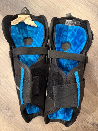 Junior Bauer 11" Shin Pads (Used)