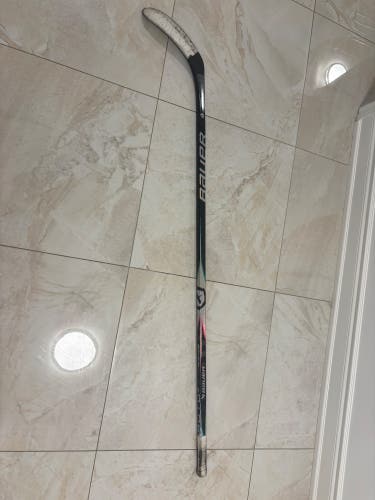 Senior Bauer Proto2 Right Handed Hockey Stick P28 65 Flex (Used)