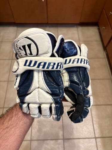 Warrior Burn Lacrosse Gloves (Used)