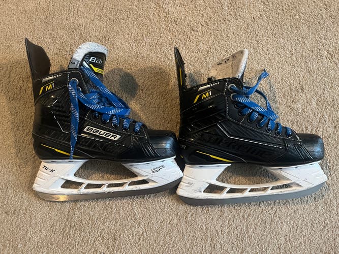 Bauer Supreme M1 Hockey Skates Regular Width Size 3 (Used)