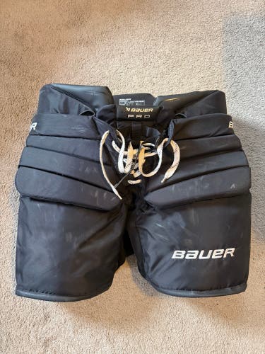 Senior XL Bauer Pro Hockey Goalie Pants (Used)