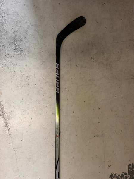 Intermediate Bauer Vapor Hyperlite 2 Right Handed Hockey Stick P92 55 Flex (Used)