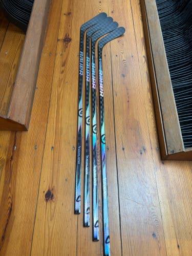4-PACK Senior Bauer Proto2 Right Handed Hockey Stick Mid Pattern 77 Flex Pro Stock (New)