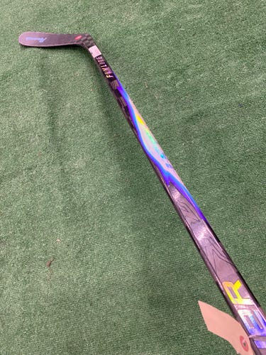 Senior Bauer Vapor Flylite Hockey Stick Left Hand P92 77 Flex (Used)
