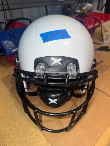 USED XENITH X2E+ ADULT FOOTBALL HELMET - XL - WHITE
