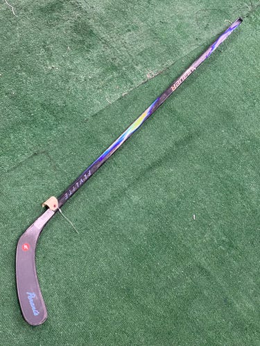 Senior Bauer Vapor Flylite Hockey Stick Left Hand P92 77 Flex (Used)