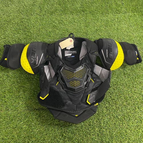 Bauer Supreme Matrix Intermediate Medium Shoulder Pads