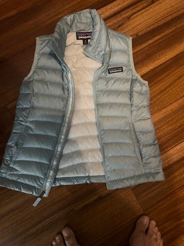 Light Blue XS Kids Unisex Patagonia Vest (Used)