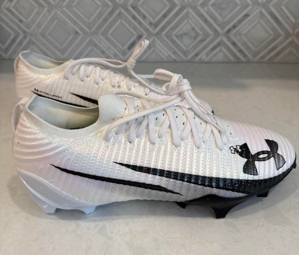 White Men's Adult Size M 12.0 (W 13.0) Under Armour Molded Cleats Cleats (New)