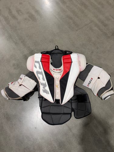 Senior Large CCM EFlex 5 Pro Goalie Chest Protector (Used)