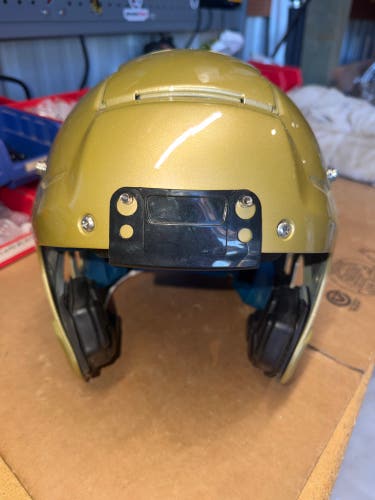 USED SCHUTT F7 LX1 YOUTH - MEDIUM - VEGAS GOLD