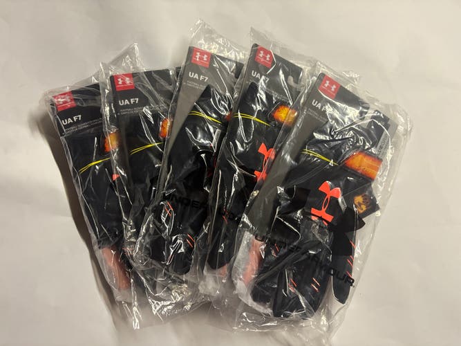 Under Armour F7 Adult Large Football Receiver Gloves Lot of 5 $200 Retail New