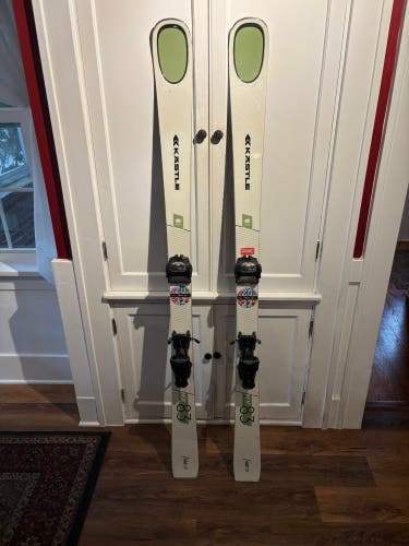 Unisex 2022 Kastle MX 83 168 cm All Mountain Skis With Bindings Max Din 13 (Used)