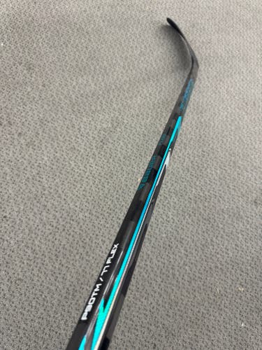 Senior Bauer fuse Right Handed Hockey Stick P90TM 77 Flex (New)