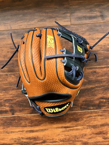 Wilson A2K 1720 11.5 Glove Custom