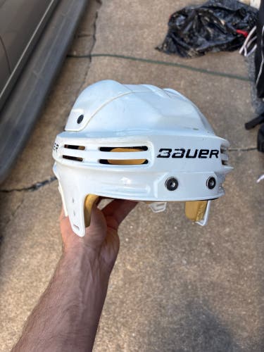 Bauer 4500 Helmet medium white