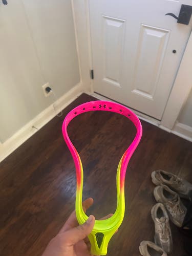 Under Armour Command D Head (New)