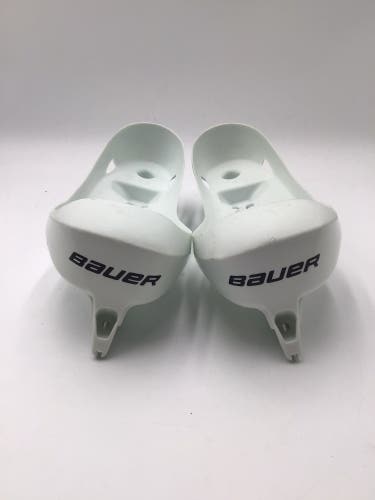 Bauer Supreme Goalie Skate Cowling Without Blade Size 9 (Lightly Used)