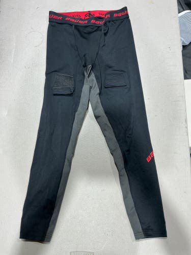 Black Medium Men's Bauer Compression (Used)