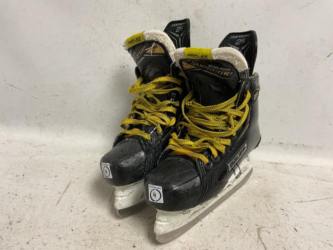 Used Bauer SUPREME 2S Intermediate Hockey Skate Intermediate 4.0 11855-S000211327