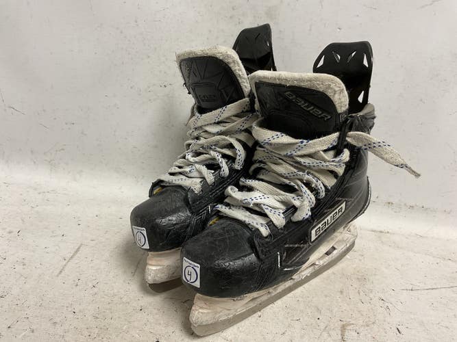 Used Bauer SUPREME 1S Intermediate Hockey Skate Black And Yellow Intermediate 4.0 11855-S000211320