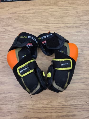 Senior Medium CCM Tacks AS-V Pro Elbow Pads Pro Stock (Used) #B1