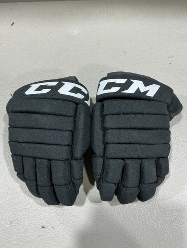 Junior CCM Tacks 4 Roll Gloves 10" (Used)