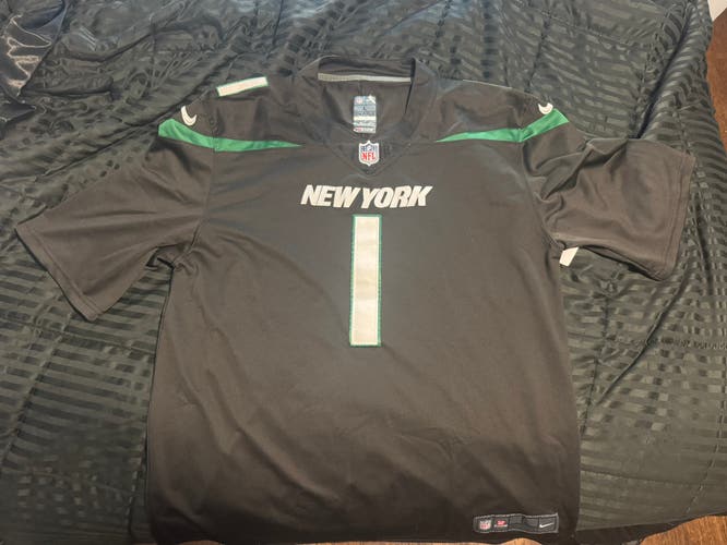 New Sauce Gardner Jets jersey.