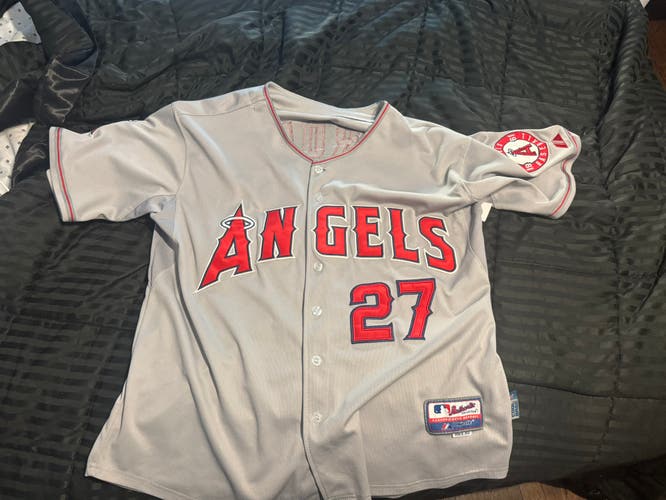 Gray Los Angles Angels Mike Trout Baseball Jersey. Majestic Size 50