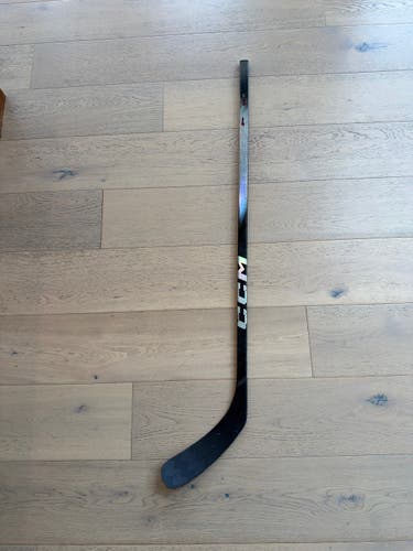 Youth CCM JetSpeed FT8 Pro Right Handed Hockey Stick P92 20 Flex