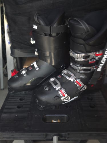 NEW- Salomon Select HV 80 Ski Boots - Soft Flex - Mondo 31/31.5