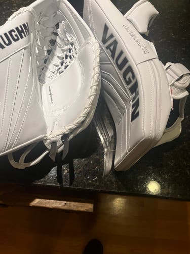 Vaughn V10 Pro Carbon Regular Pro Stock (New)