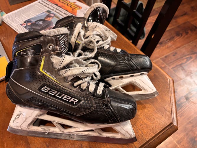 2022 Bauer Elite Hockey Goalie Skates Regular Width Pro Stock Size 6.5 (Used)