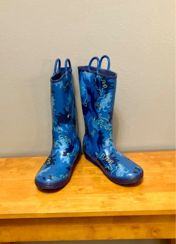 L. L. Bean Kids' Puddle Stompers Dinosaur Rain Boots, Blue - Size 5 (VGUC)